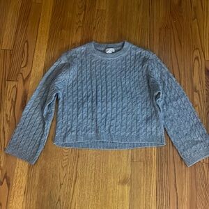 H&M Woman’s Grey Sweater Size XS